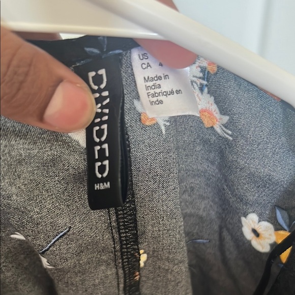 H&M Black Midi Dress with Yellow and White Floral Pattern - Picture 3 of 3